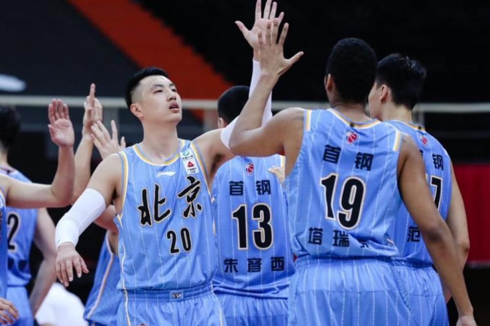 战报莫兰特复出34+8送压哨绝杀!灰熊24分神逆转鹈鹕NBA新赛季常规赛继续进行，孟菲斯灰熊队（7胜19负）翻盘终止连败。